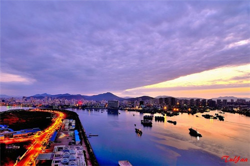 麦基客汉堡炸鸡